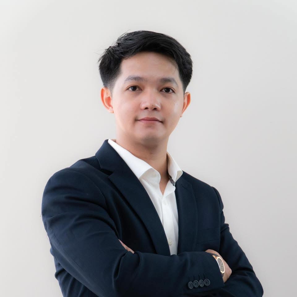 Mr.Takin J. - Co-Founder & CEO